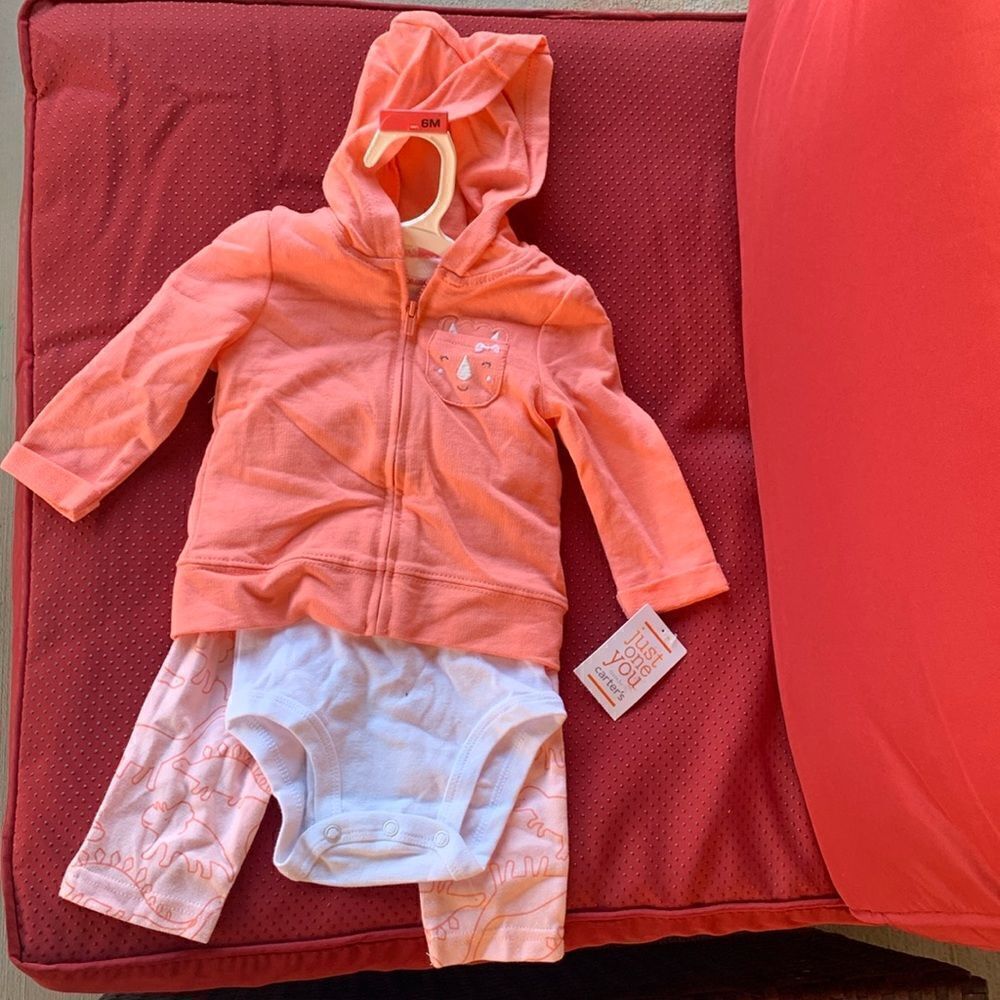 Take 50% OFF- Carters Girls 3pcs Set, Size-6M